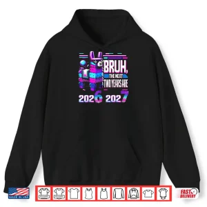 Hoodie 67 NYE 2026 Funny Llama Pinata New Years Eve Party 6 7 Meme Shirt