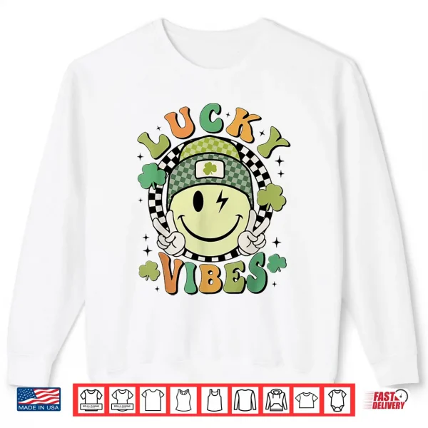 Sweatshirt Funny Clovers St PatrickS Day Kiss Me IM A Hairstylist Shirt