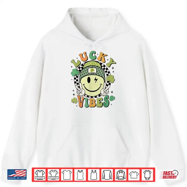 Hoodie Funny Clovers St PatrickS Day Kiss Me IM A Hairstylist Shirt