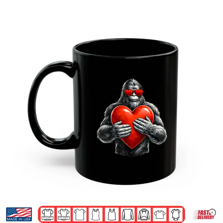 Mug Valentines Day Bigfoot Heart Sasquatch Men Boys Kids Shirt