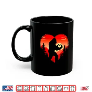 Mug Funny Bigfoot in Love Heart Happy Valentines Day Men Women Shirt