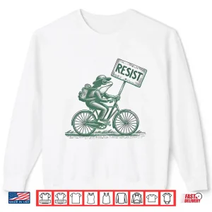 Sweatshirt Frog On Bike Resist Portland Frog Protest Shirt