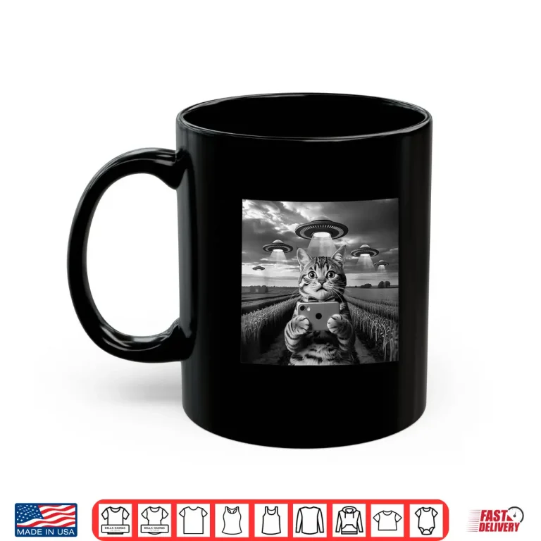 Mug Cat Selfie with Alien UFO Shirt