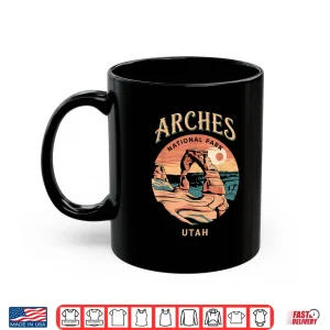 Mug Hiking Camping Adventure Explorer Arches National Park Utah Shirt