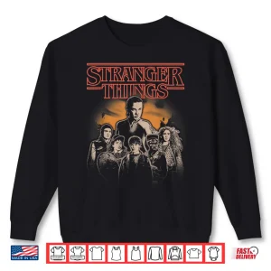 Sweatshirt Stranger Things Group Portrait Shot In Black And White Shirt