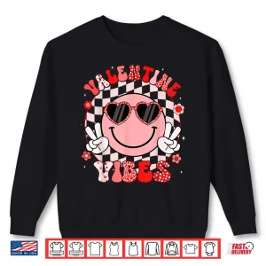 Sweatshirt Groovy Valentine Vibes Valentines Day Shirts Women Girl Kids Shirt