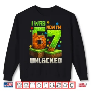 Sweatshirt Birthday Level Unlocked Pixel Gamer Achievement Shirt