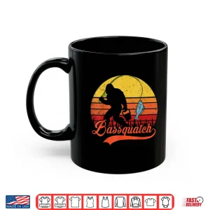 Mug Mens Fly Fishing Shirt Bassquatch Bigfoot Bass Fish Dad Sasquatch Shirt