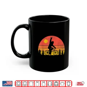 Mug Bigfoot Mountain Bike Funny MTB Biking Cycling Sasquatch Men Shirt