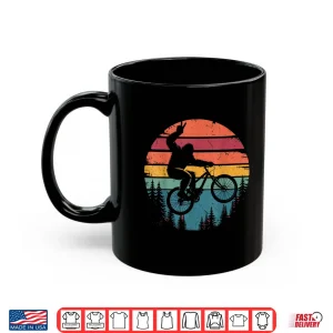 Mug Retro Vintage Bigfoot Mountain Bike Funny Sasquatch Biking Shirt