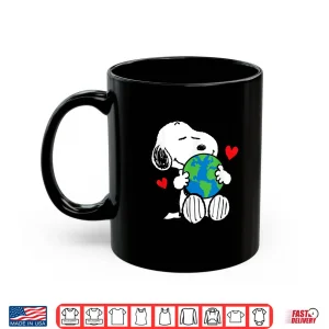 Mug Peanuts Snoopy Earth Day Hug Shirt