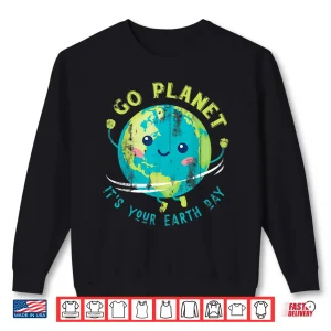 Sweatshirt Cute Earth Day Shirt