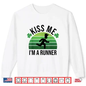 Sweatshirt Kiss Me Im A Runner Retro Marathon Running St Patricks Day Shirt