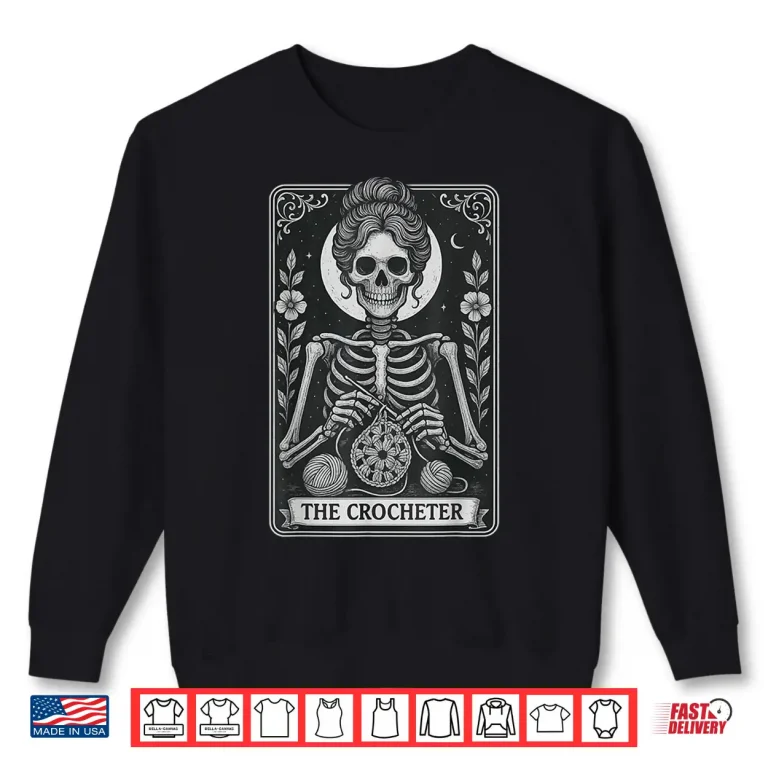 Sweatshirt The Crocheter Tarot Card Crochet Professional Aesthetic Graphic Shirt