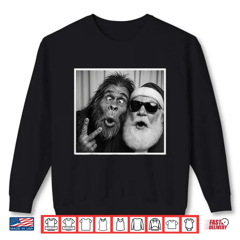 Sweatshirt Funny Bigfoot photobooth with Santa Christmas Xmas Shirt