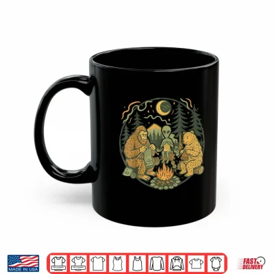 Mug Campfire Knitting Friends Retro Bigfoot Alien Bear Knitting Shirt