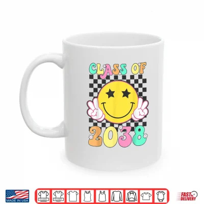 Mug Retro Class of 2038 Grow With Me Back to School Kindergarten Shirt