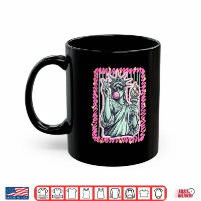 Mug Cute Girly 4th of July Statue of Liberty Blowing Bubble Shirt